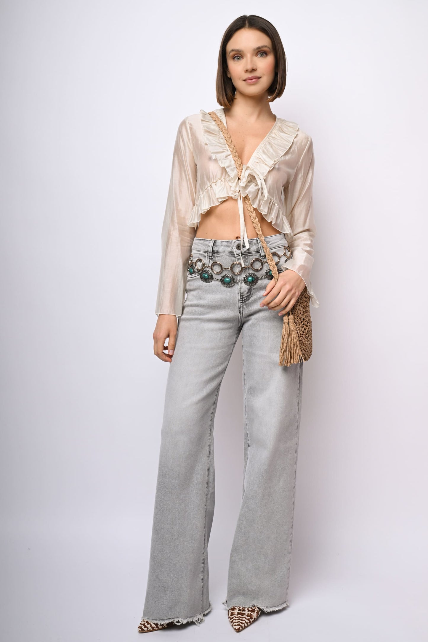 Jeans a gamba ampia sfrangiati